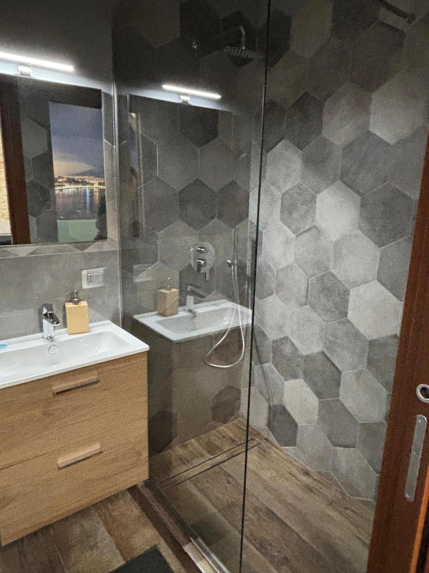 Briante House Panzió Nápoly Kültér fotó